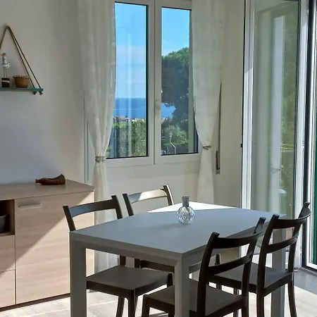 Langolo Sul Mare La Quiete Con Vista Sul Mare 아파트 산토바르톨로메오알마레
